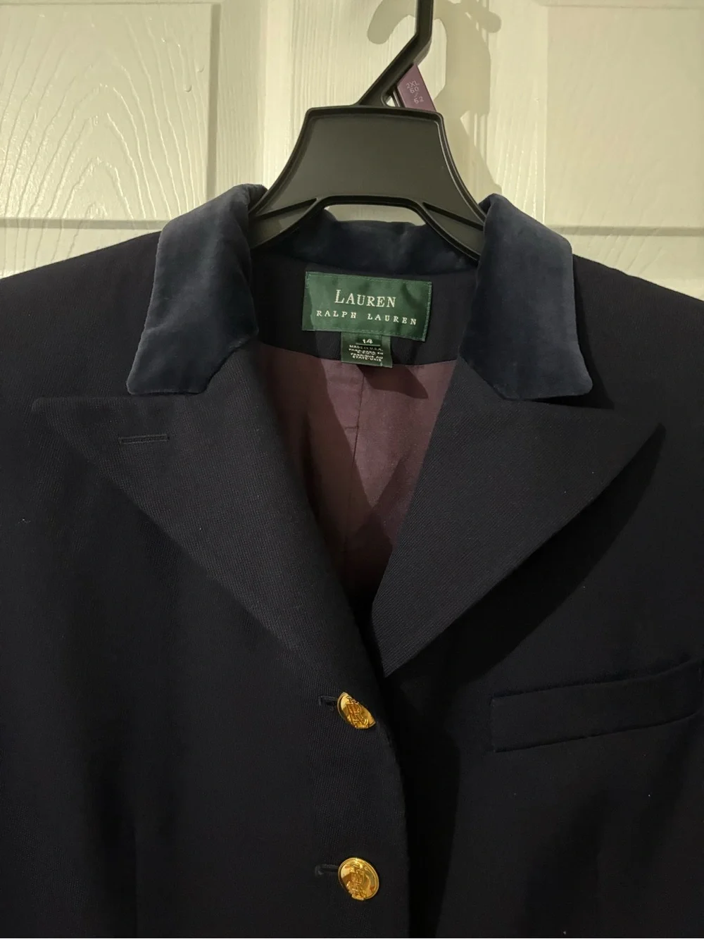 Lauren Ralph Lauren Women's
Velvet collar Blazer - Picture 2 of 4
